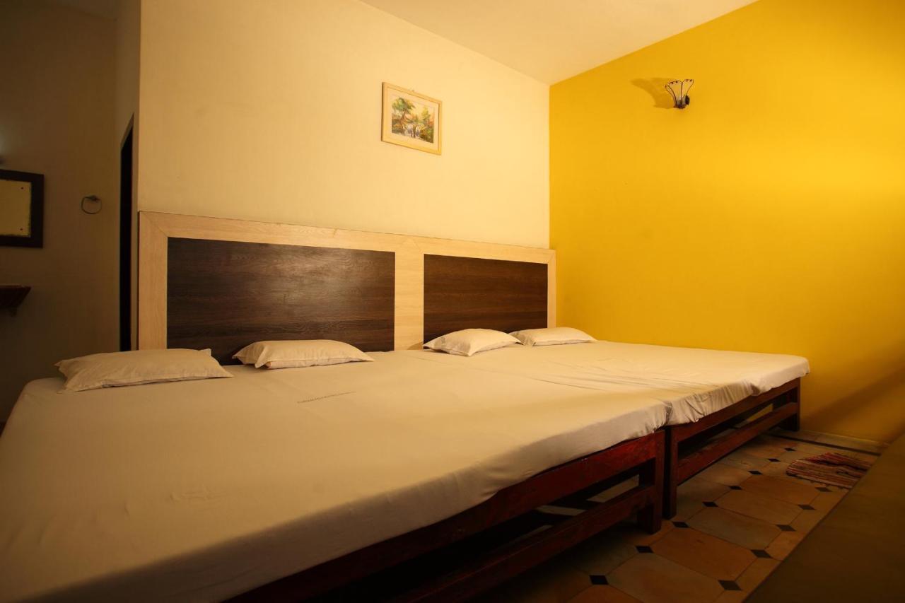 Hotel Siva Sakthi Tiruvannāmalai Zewnętrze zdjęcie