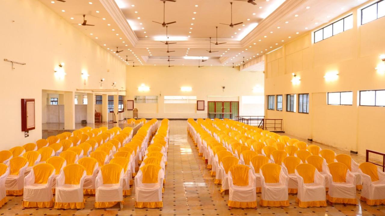 Hotel Siva Sakthi Tiruvannāmalai Zewnętrze zdjęcie