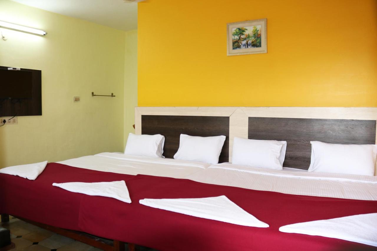 Hotel Siva Sakthi Tiruvannāmalai Zewnętrze zdjęcie