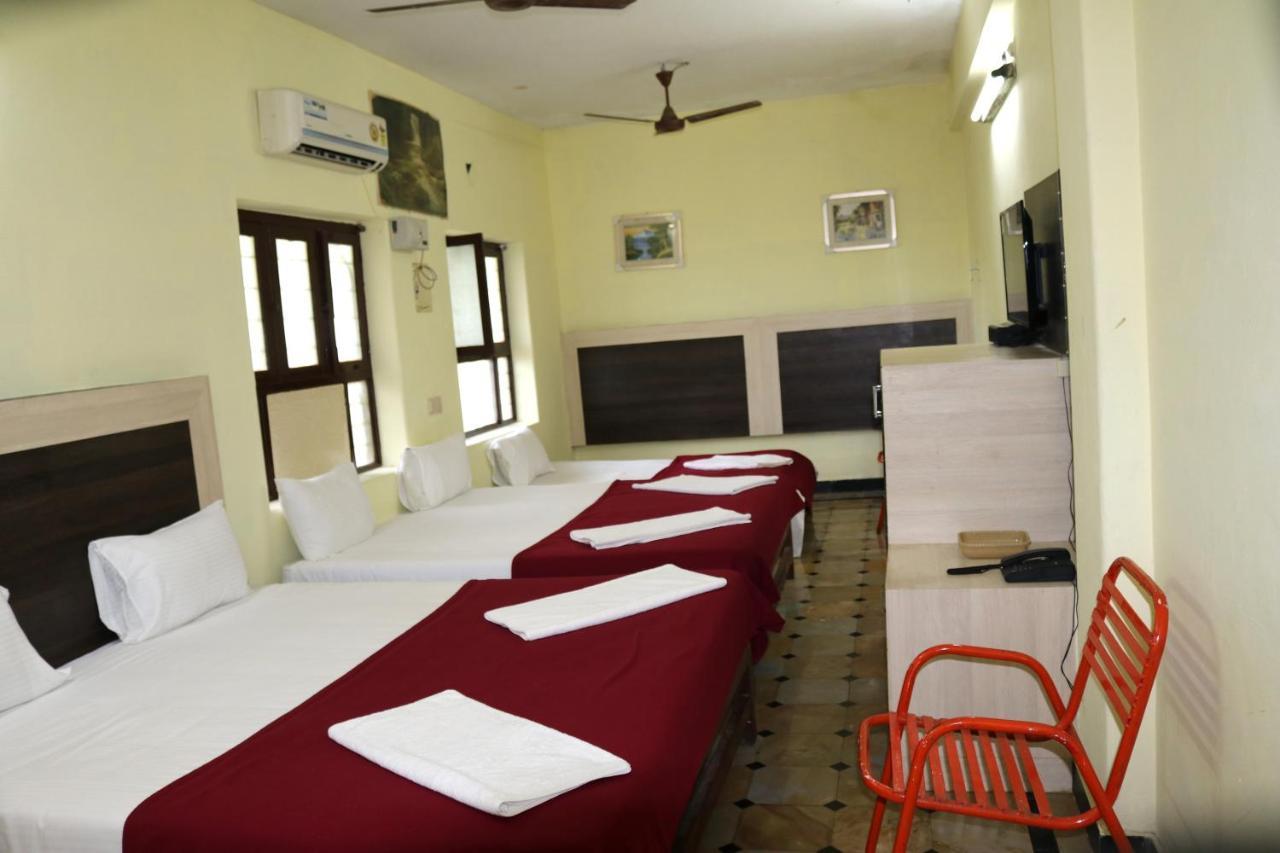 Hotel Siva Sakthi Tiruvannāmalai Zewnętrze zdjęcie