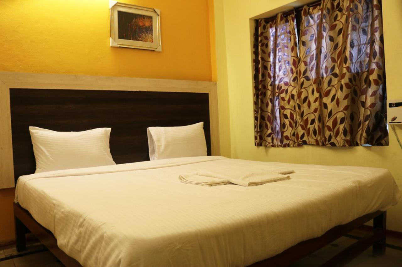 Hotel Siva Sakthi Tiruvannāmalai Zewnętrze zdjęcie
