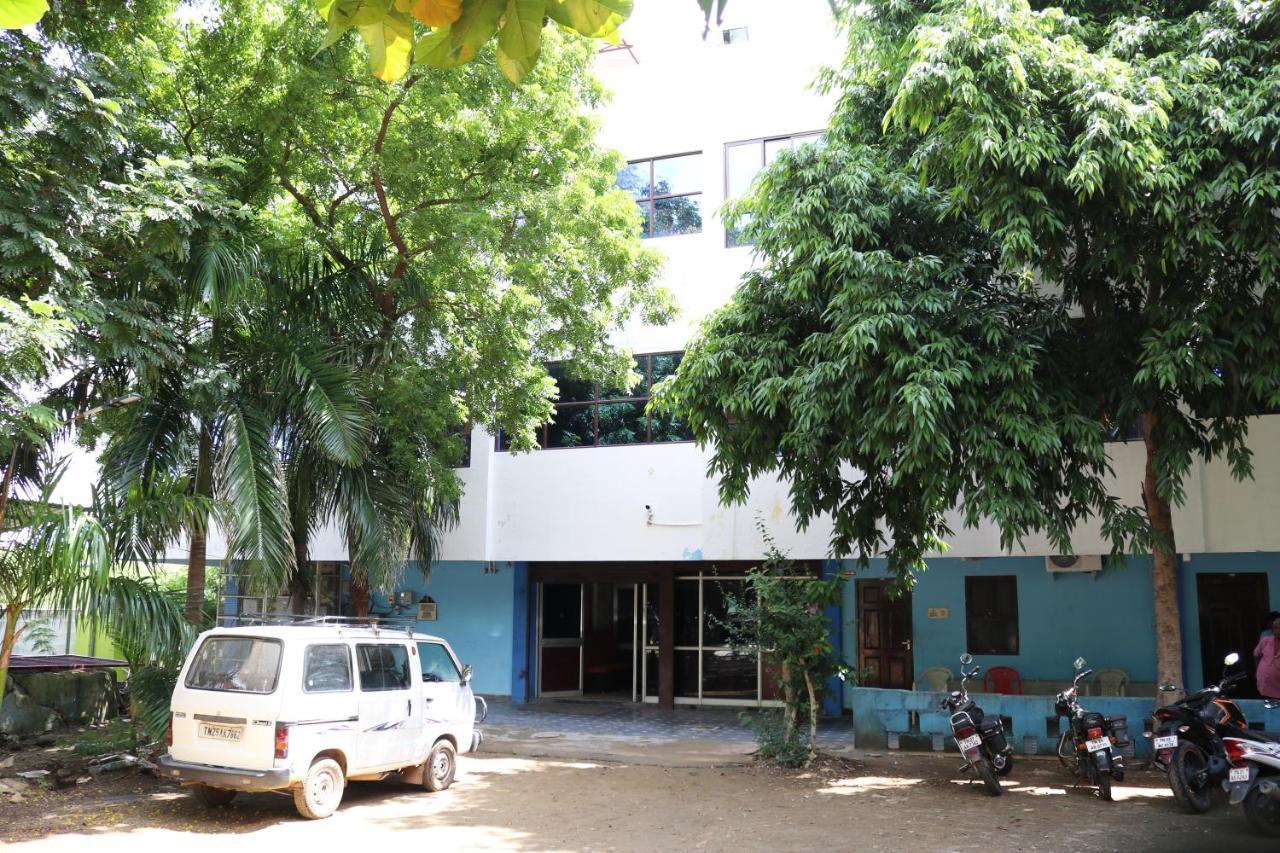 Hotel Siva Sakthi Tiruvannāmalai Zewnętrze zdjęcie
