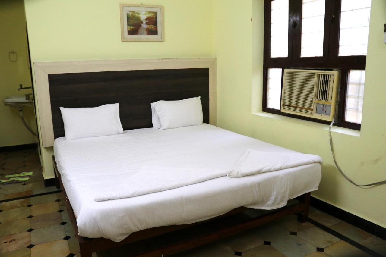 Hotel Siva Sakthi Tiruvannāmalai Zewnętrze zdjęcie
