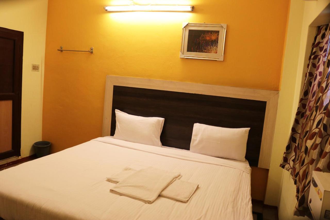 Hotel Siva Sakthi Tiruvannāmalai Zewnętrze zdjęcie