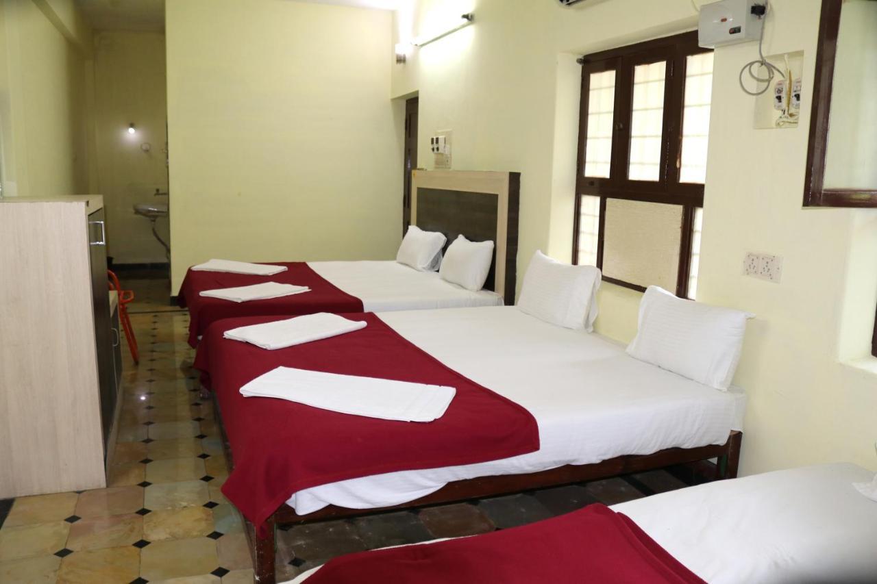 Hotel Siva Sakthi Tiruvannāmalai Zewnętrze zdjęcie