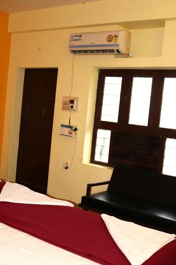 Hotel Siva Sakthi Tiruvannāmalai Zewnętrze zdjęcie