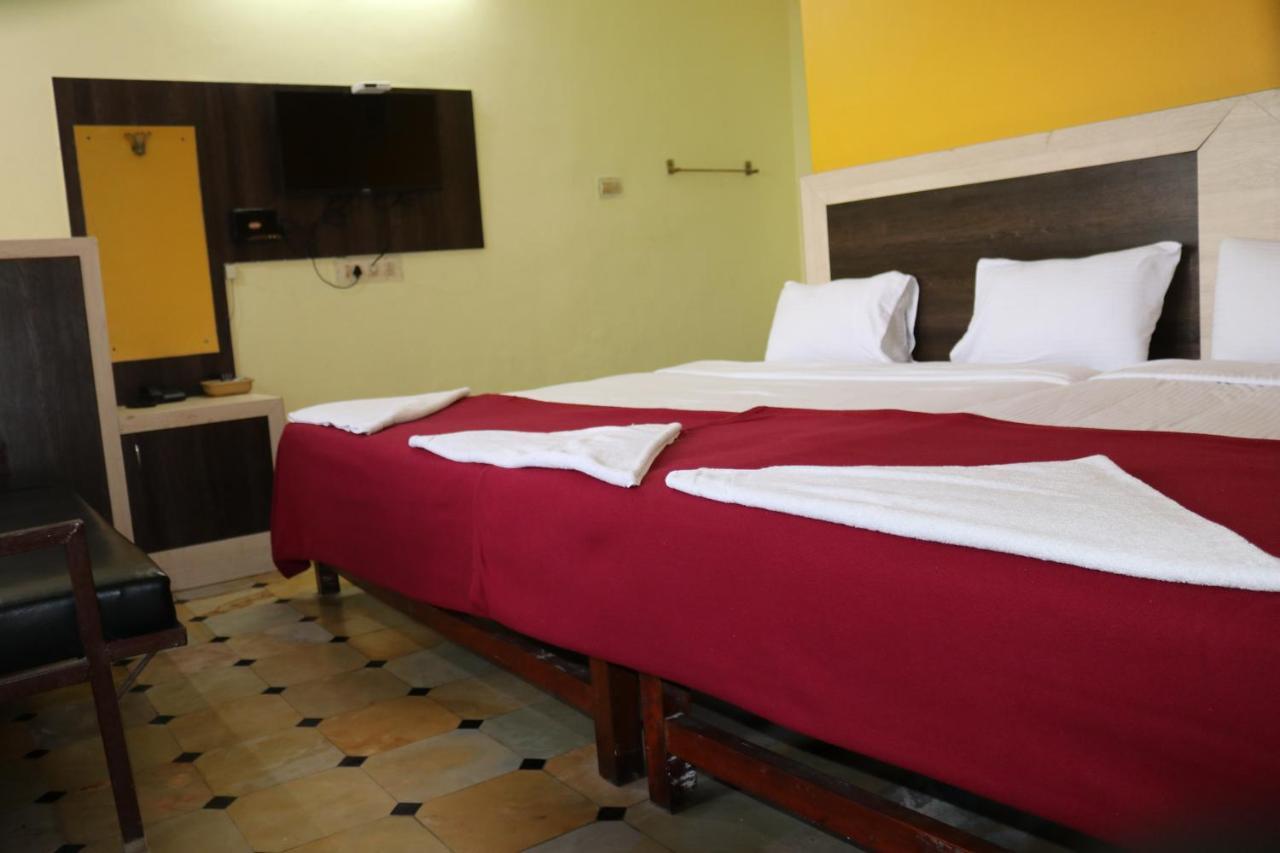 Hotel Siva Sakthi Tiruvannāmalai Zewnętrze zdjęcie