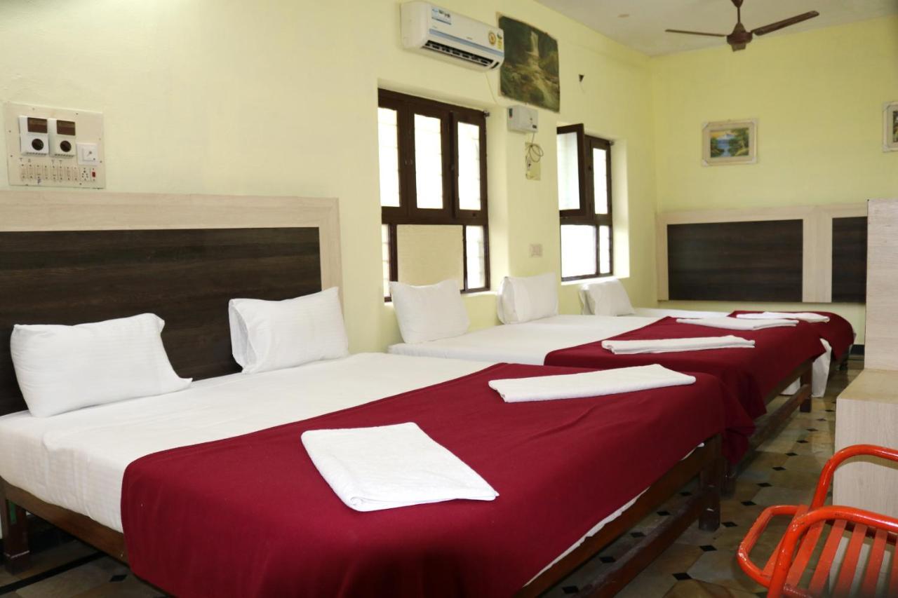 Hotel Siva Sakthi Tiruvannāmalai Zewnętrze zdjęcie