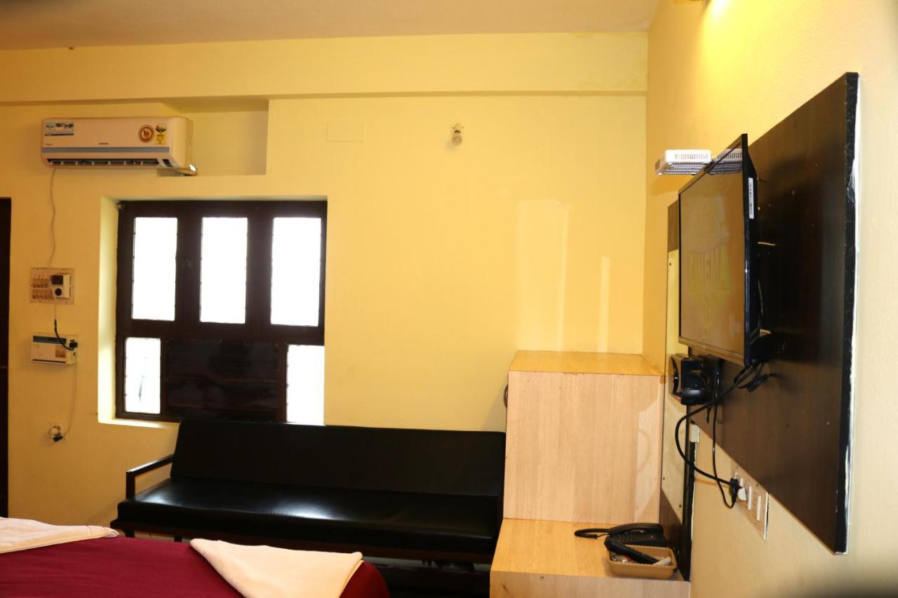 Hotel Siva Sakthi Tiruvannāmalai Zewnętrze zdjęcie