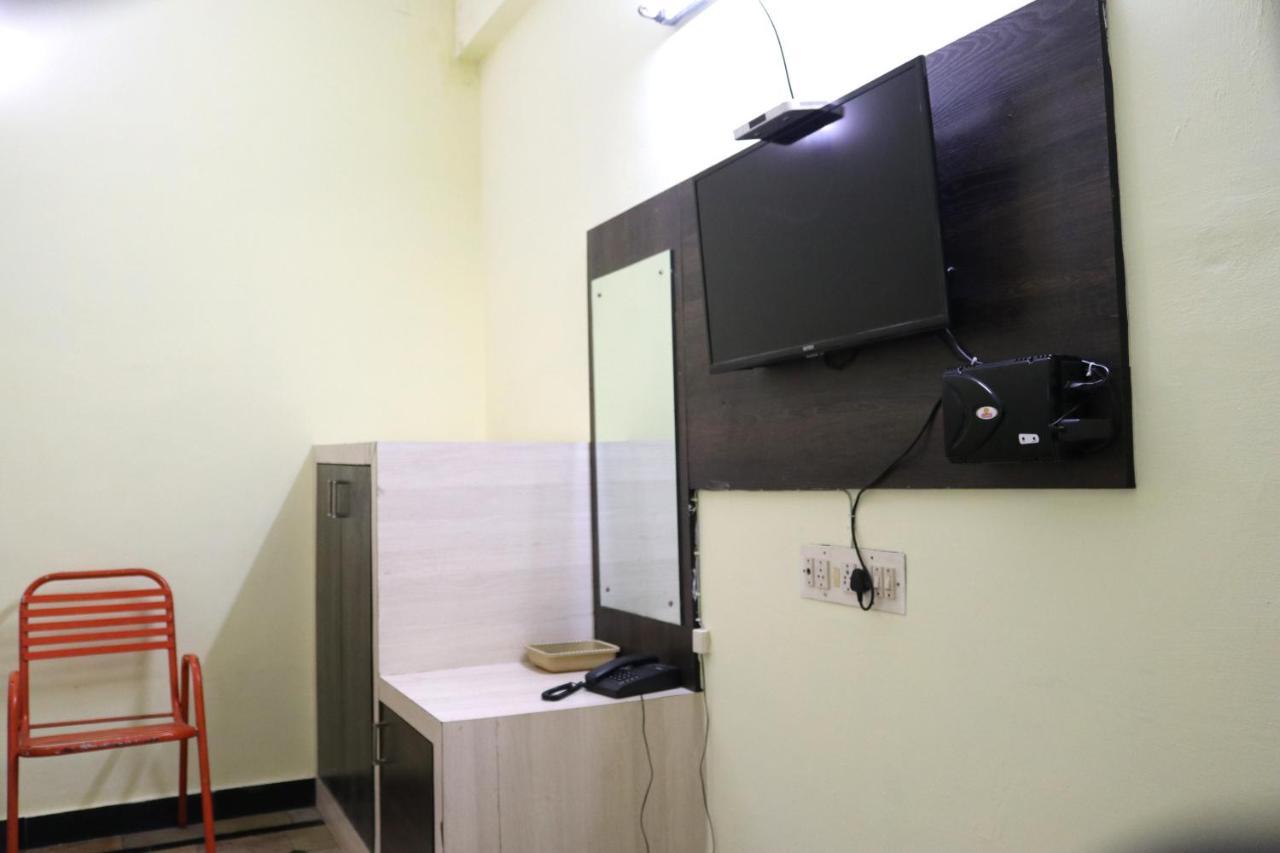 Hotel Siva Sakthi Tiruvannāmalai Zewnętrze zdjęcie